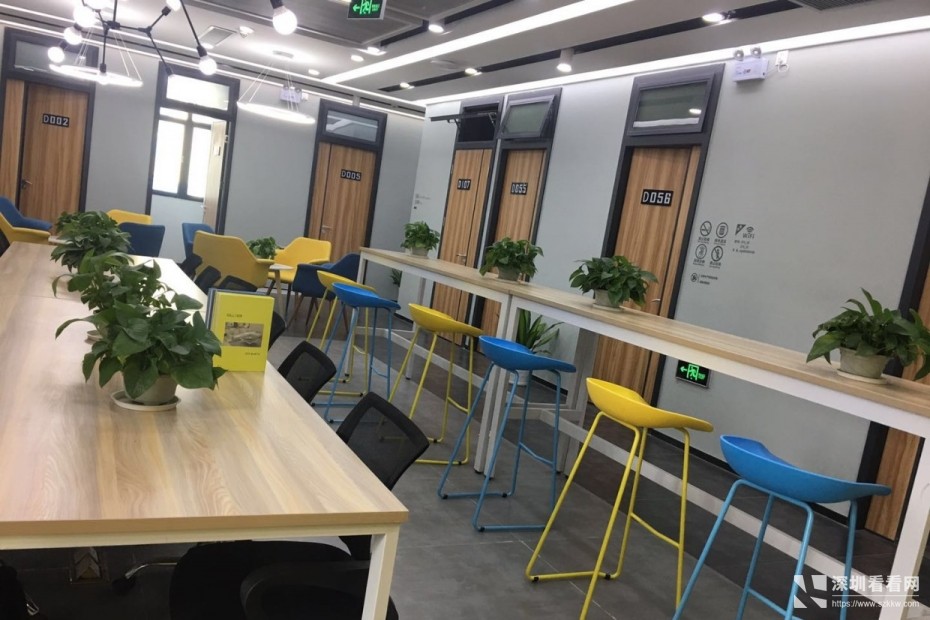 特价小办公室带红本配合开户可申请创业补贴