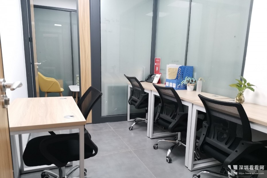 新秀地铁3一10人间办公室费用全包可注册公司银行开户