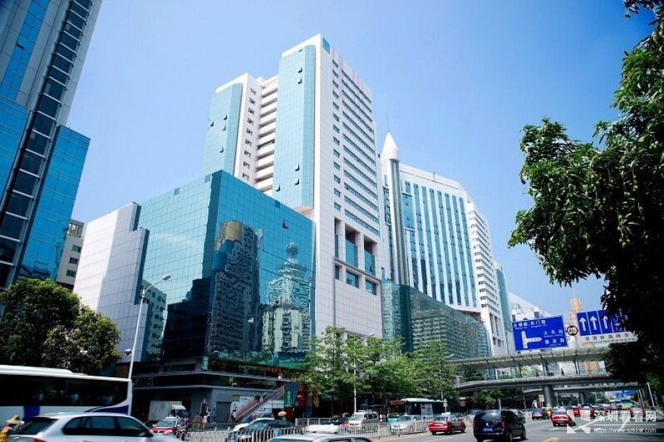 优选户型诚信招租罗湖国贸大厦精装办公室出租免物业水电可出红本