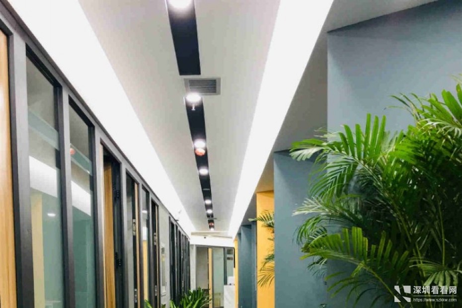 横岗地铁口小面积办公室家私水电物业全包