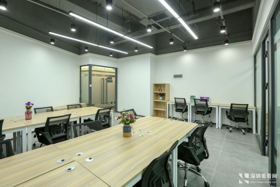 精装中小型办公场地联合办公模式全包价可短租