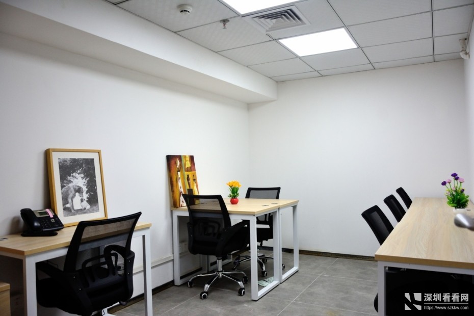 独立小办公室适用于亚马逊科技行业包水电管