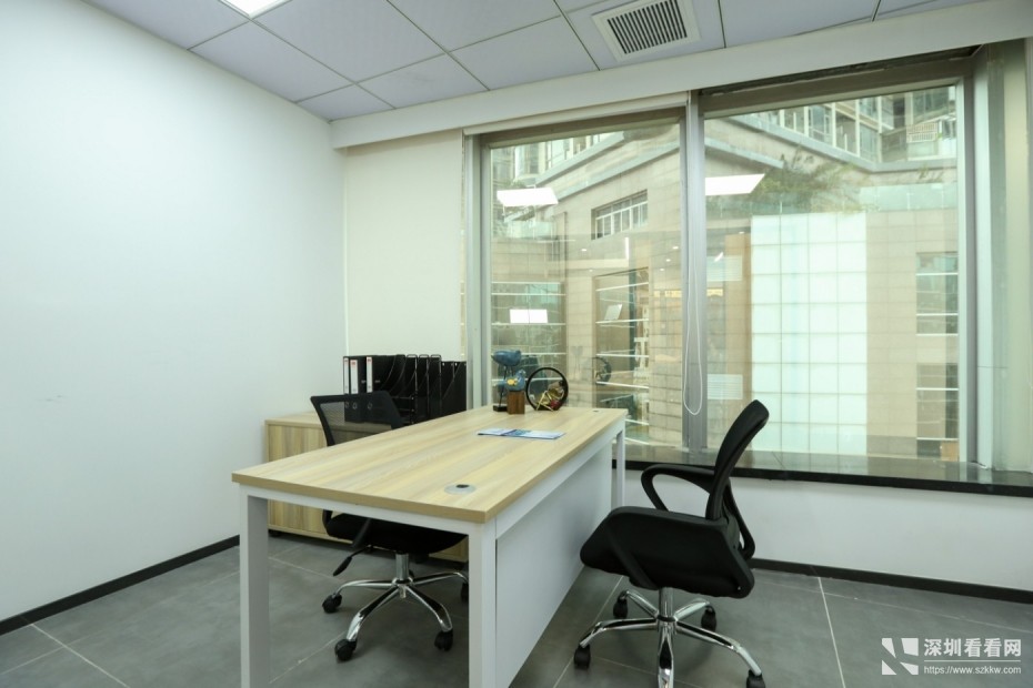 罗湖大剧院地铁口联合办公室出租可注册提供红本租赁凭证