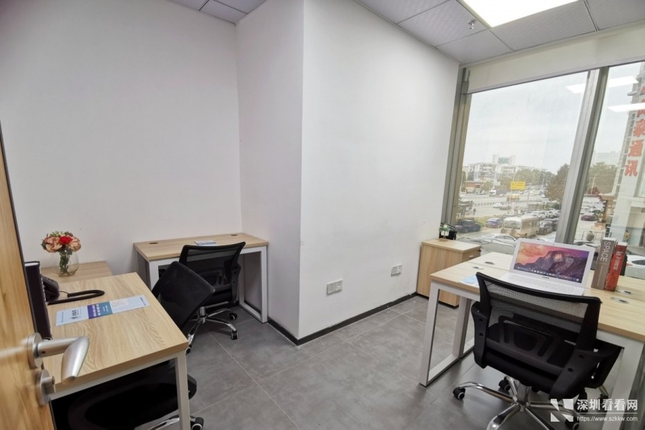 罗湖大剧院地铁口联合办公室出租可注册提供红本租赁凭证