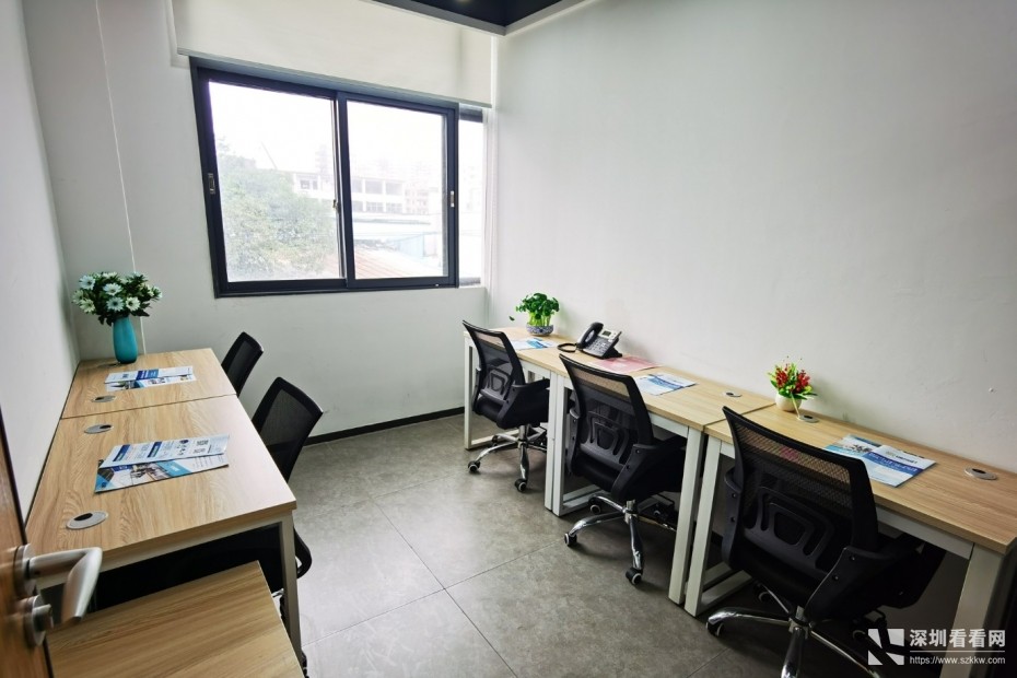 龙岗孵化基地办公室1080每月可提供红本申请补贴带家私