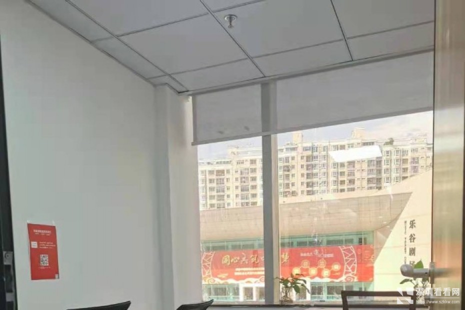 布吉南岭1983创意小镇10至100平精装办公室