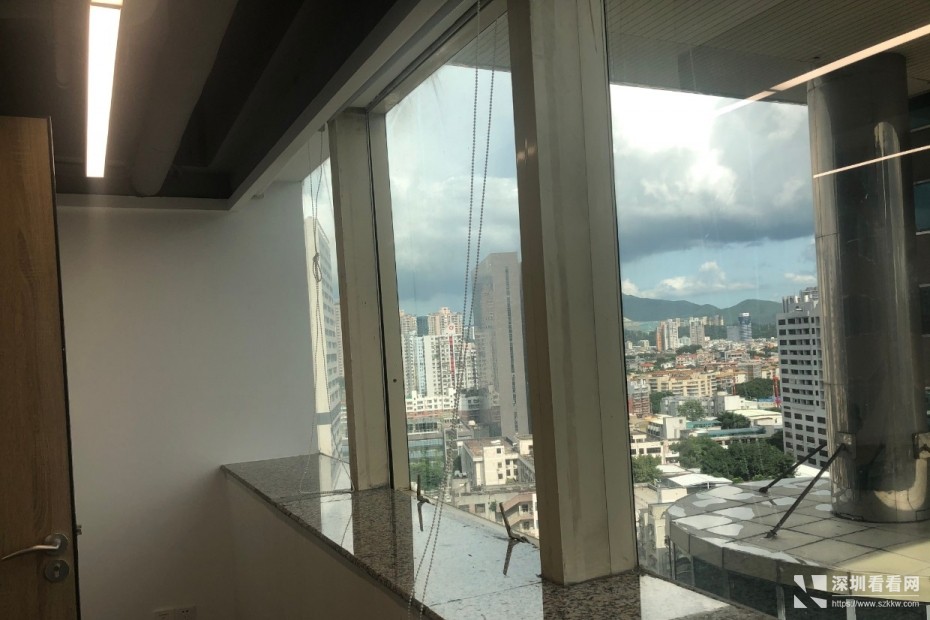 罗湖水贝翠竹精装商务办公室出租配置全拎包入驻