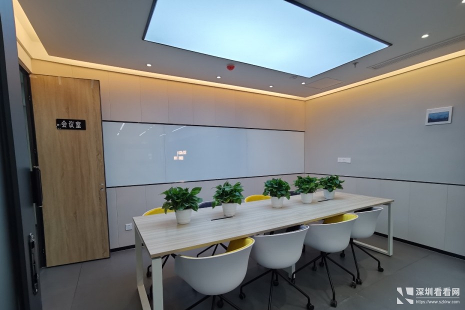 龙岗华南城精装办公室直租可开户变更解锁异常