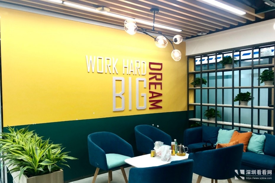 禾花地铁口广隆大厦精装带家私低价直租配套家私可注册