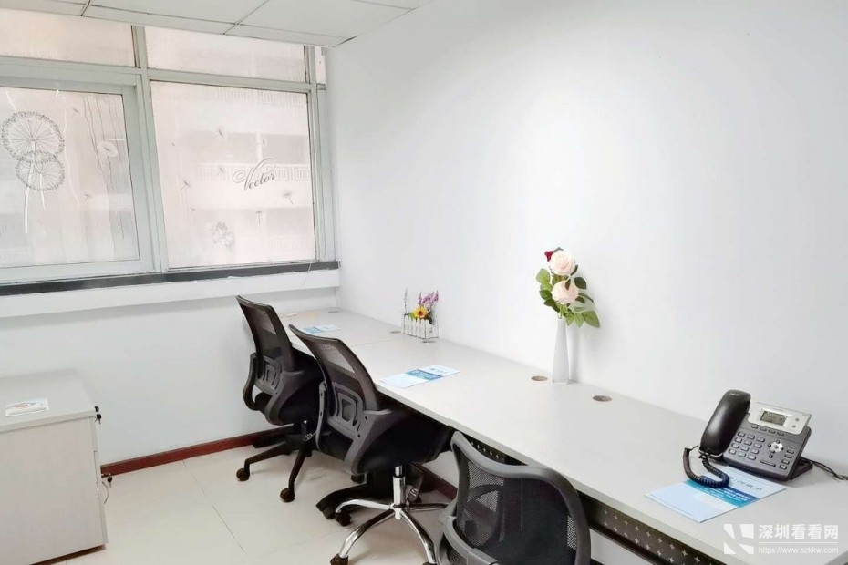 东门办公室出租精装全配置1380元起配送小秘书