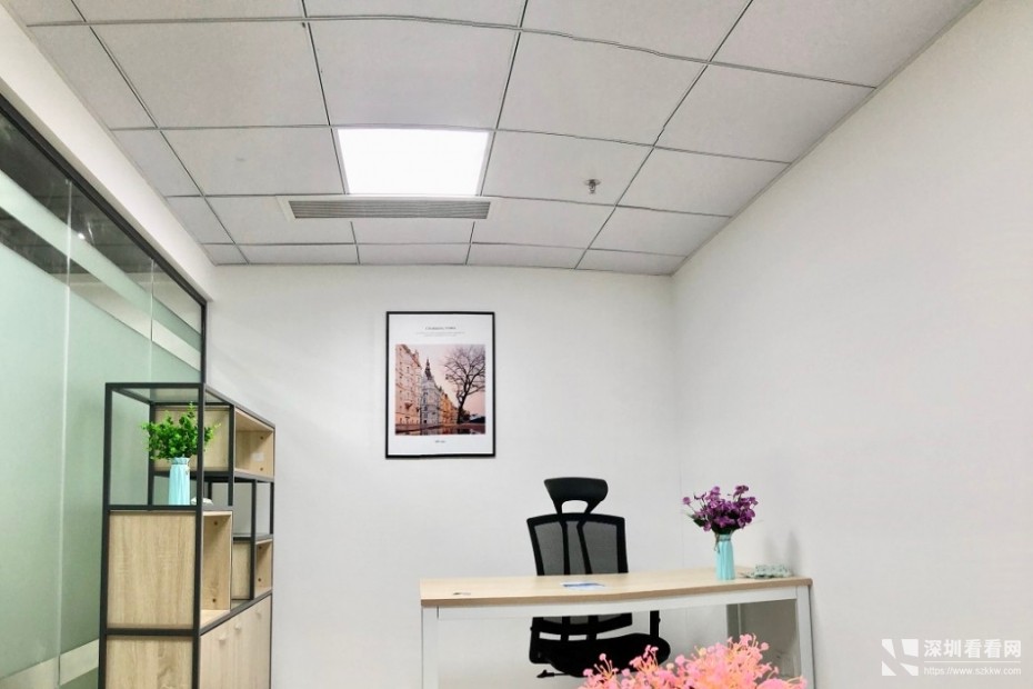 创业者请看宝安港隆城办公室出租免杂费1280元