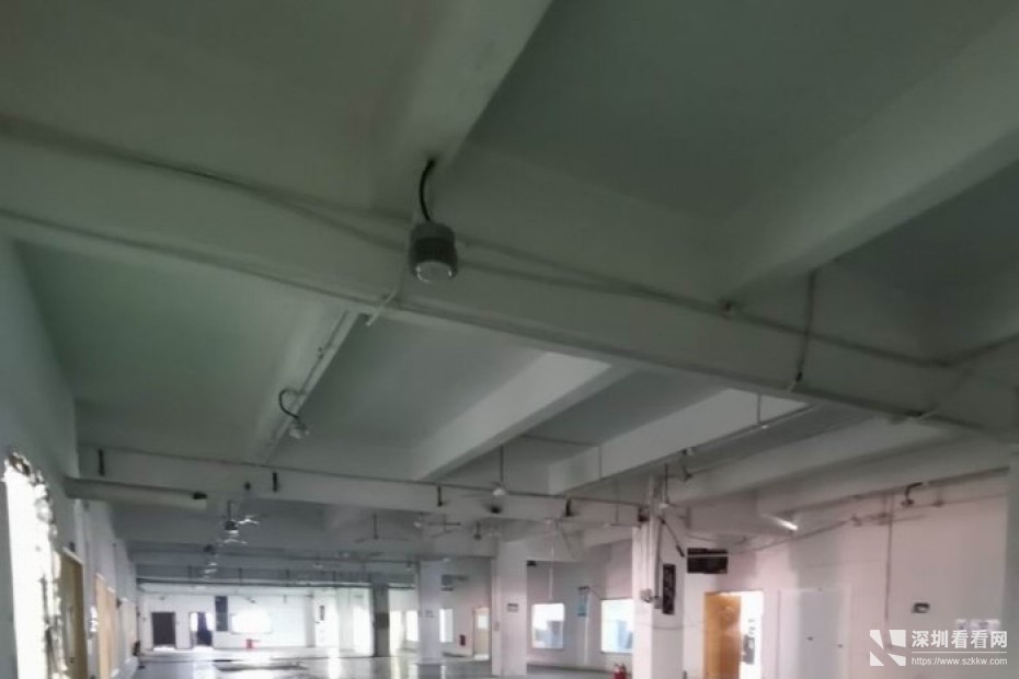 深圳平湖新出2楼2200平厂房出租可办环评