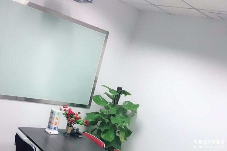 罗湖东门百货广场办公室出租赠红本凭证