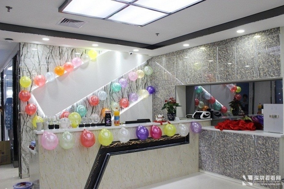 岗厦北精装办公室带家私、包水电、网络拎台电脑即可办公