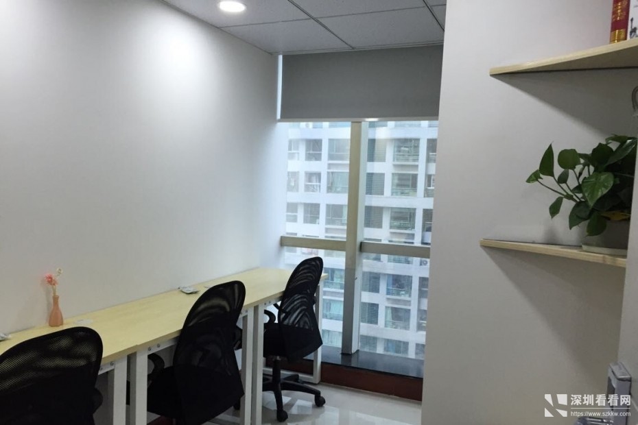 创业的小团队个人办公独立工作室写字楼办公室配套