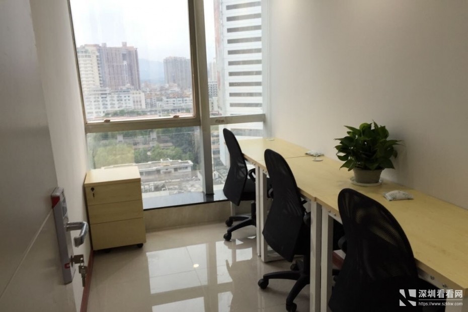 创业的小团队个人办公独立工作室写字楼办公室配套