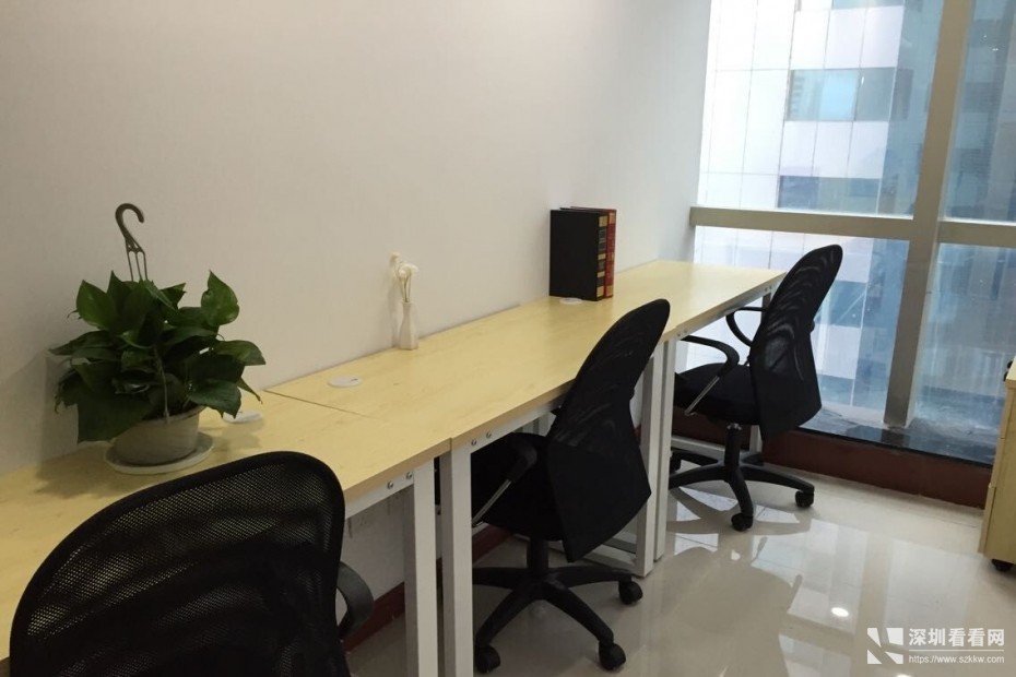 创业的小团队个人办公独立工作室写字楼办公室配套