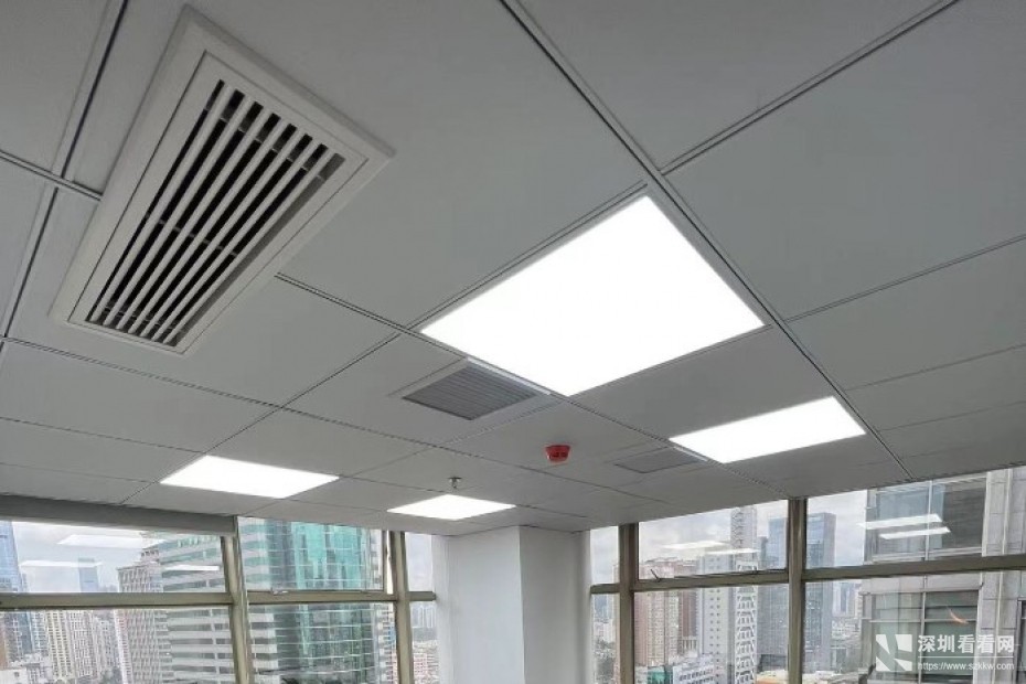 罗湖地铁口办公室带家私包水电即租即用