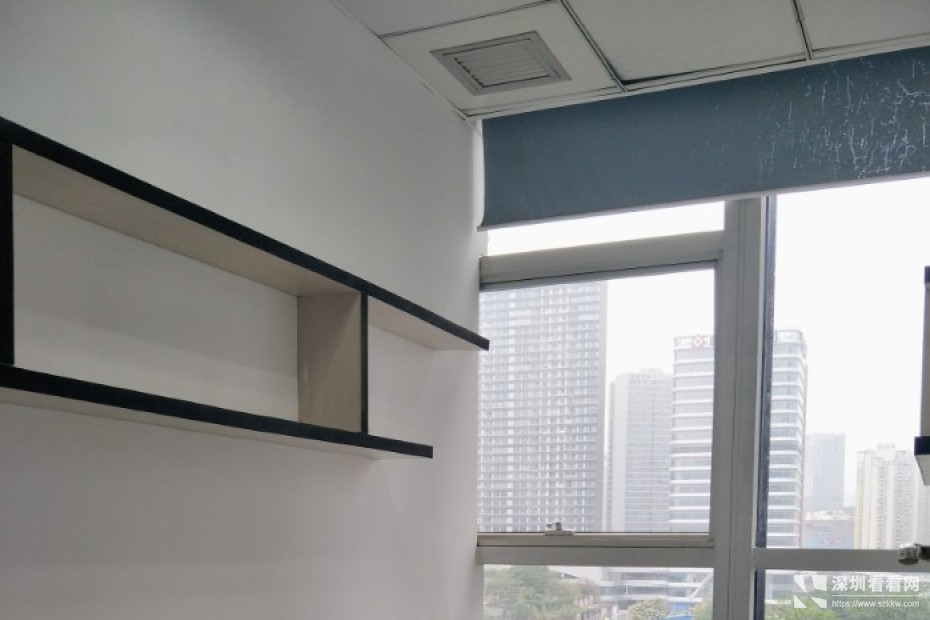 南油正地铁口精装办公室带家私空调实用率高停车位充足